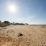 Casa vacanze Awesome In Saint Hilaire With Wifi *