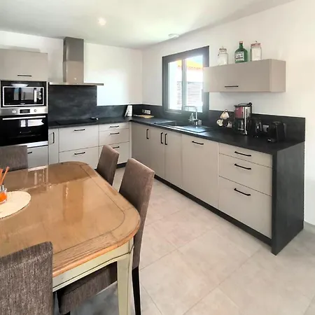 Awesome In Saint Hilaire With Wifi Casa vacanze *