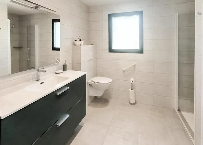 2 Bedroom Amazing In Saint Hilaire Nyaraló *